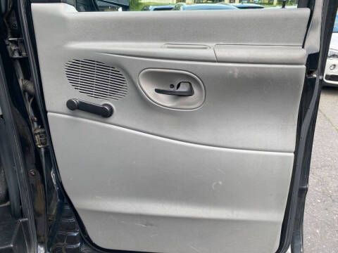 2006 Ford E-Series E-350 SD