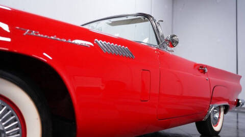 1957 Ford Thunderbird
