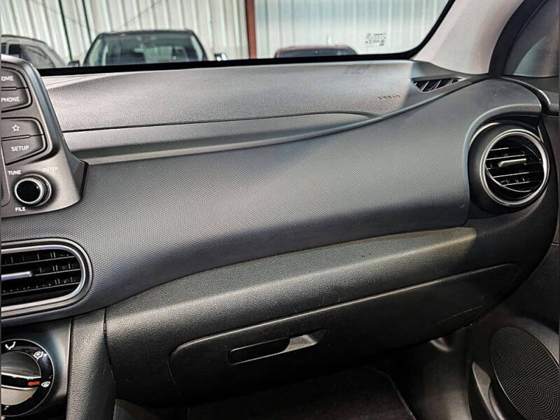 2021 Hyundai Kona SEL Plus