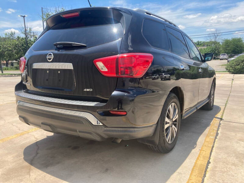 2017 Nissan Pathfinder S