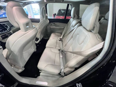 2020 Volvo XC90 T5 Momentum