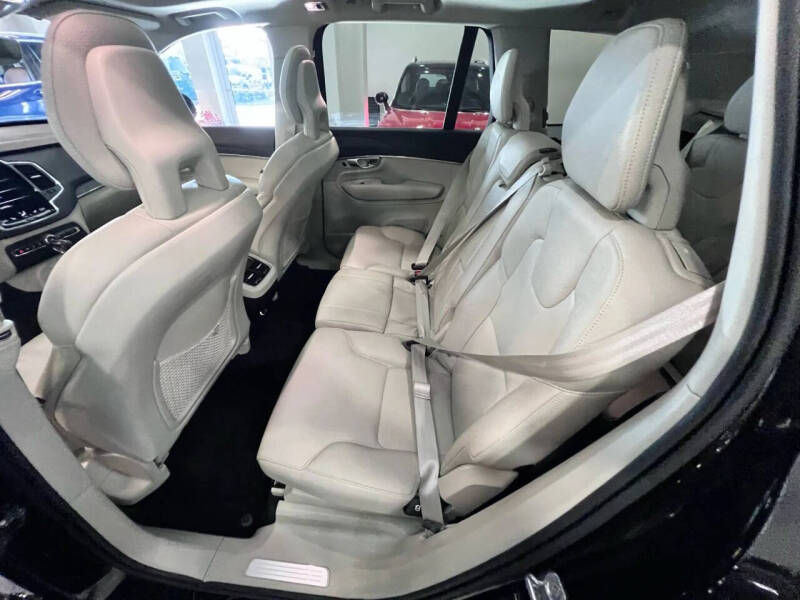 2020 Volvo XC90 T5 Momentum