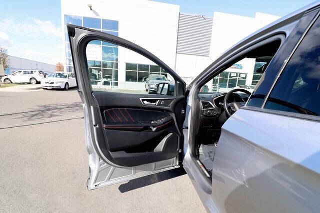 2022 Ford Edge ST-Line