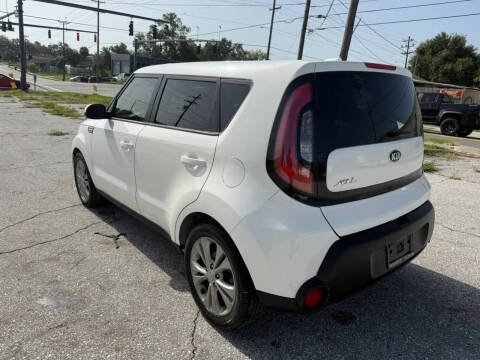 2015 Kia Soul +