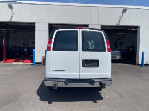 2023 Chevrolet Express 2500