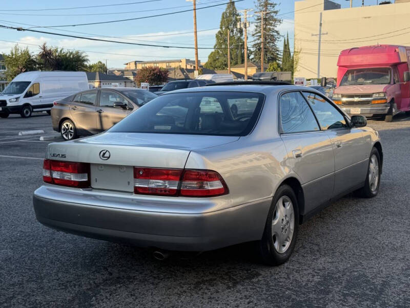 2000 Lexus ES 300