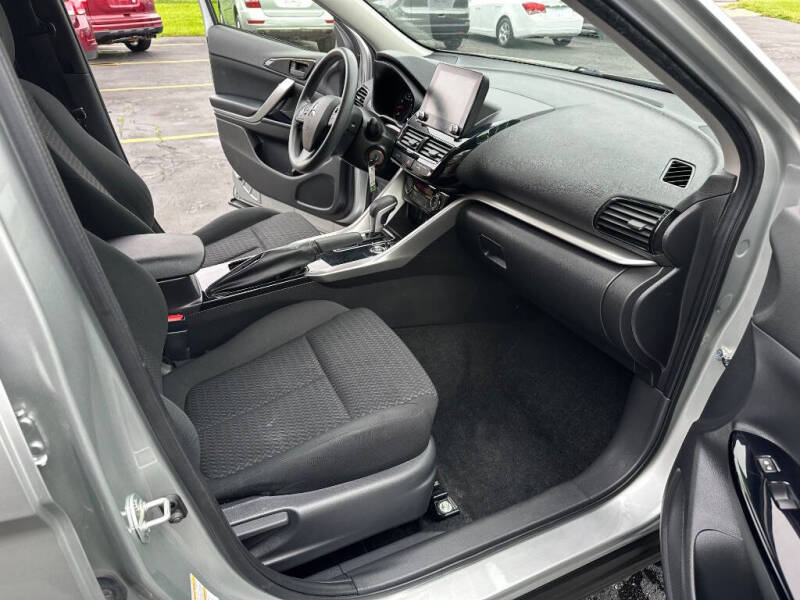 2022 Mitsubishi Eclipse Cross LE
