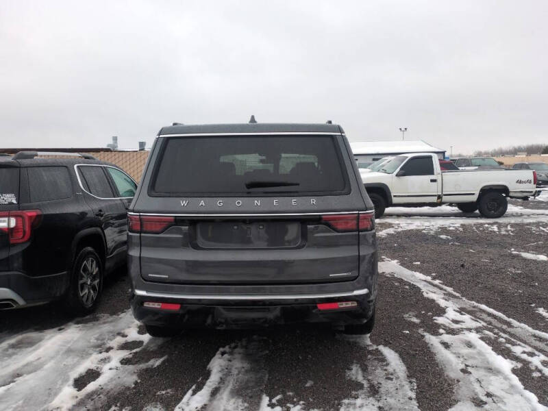 2023 Jeep Wagoneer Series III