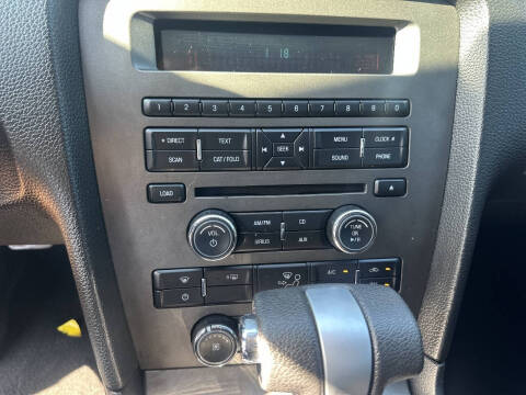 2010 Ford Mustang V6