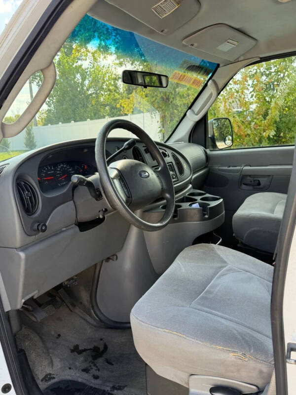 2008 Ford E-Series E-150