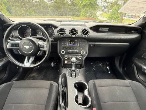 2016 Ford Mustang V6