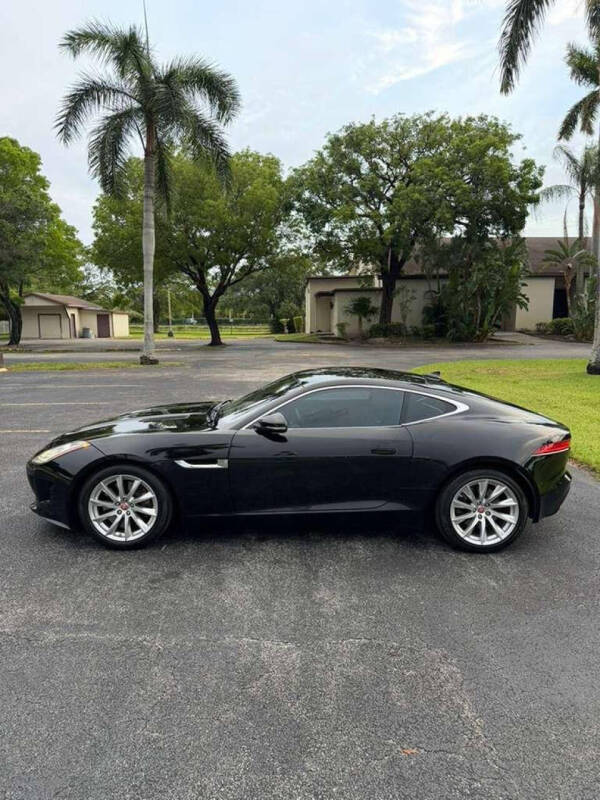 2017 Jaguar F-TYPE Premium