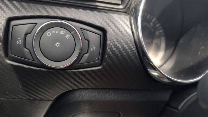 2017 Ford Mustang V6