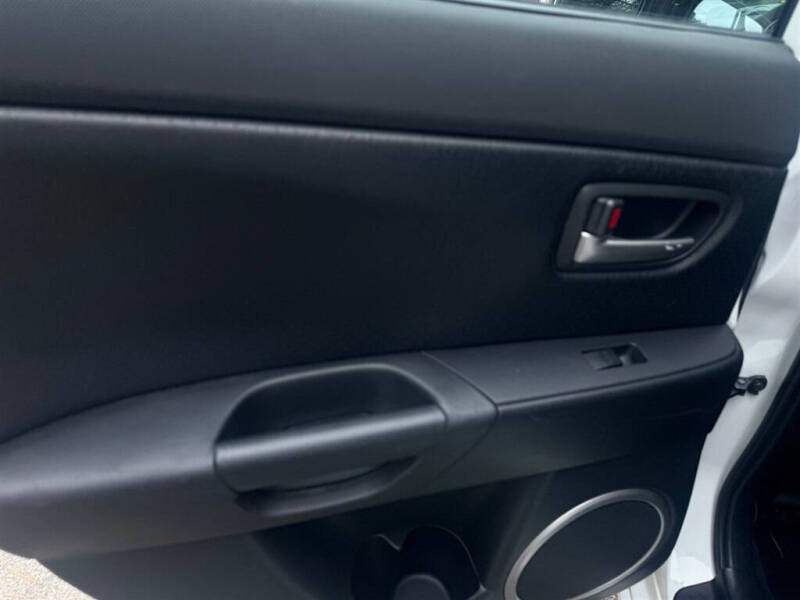 2004 Mazda MAZDA3 s