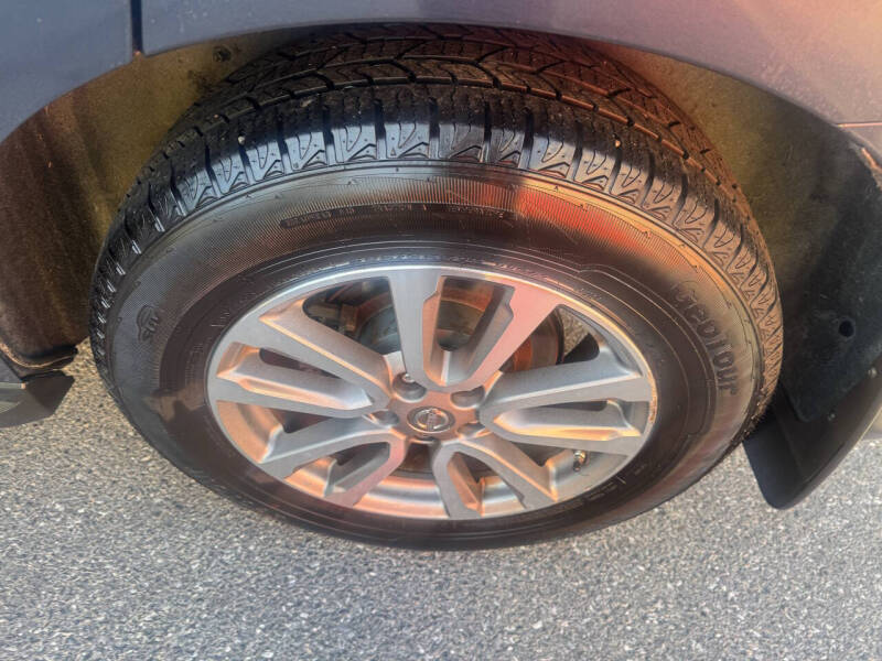 2015 Nissan Pathfinder SV