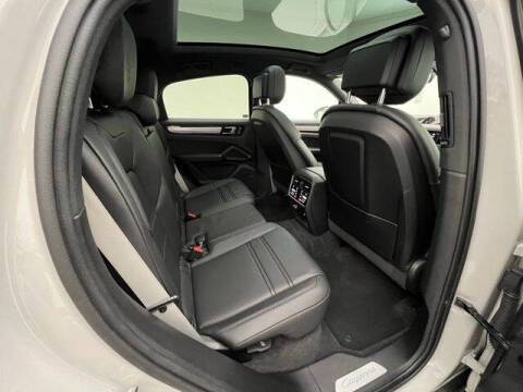 2022 Porsche Cayenne Coupe Platinum Edition