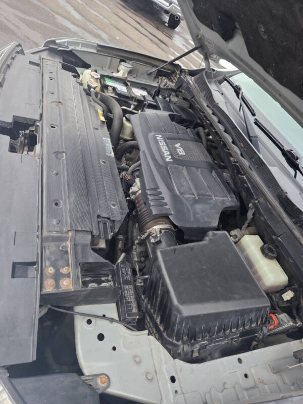 2017 Nissan Titan SV