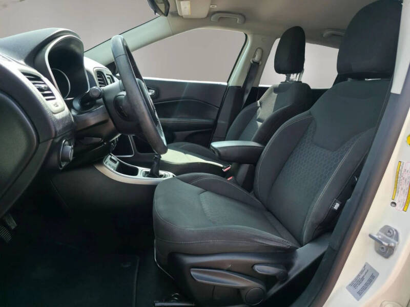 2017 Jeep Compass Sport