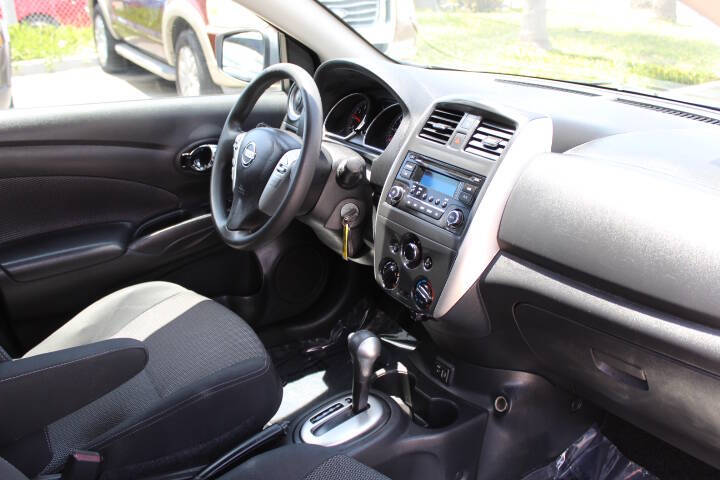 2018 Nissan Versa