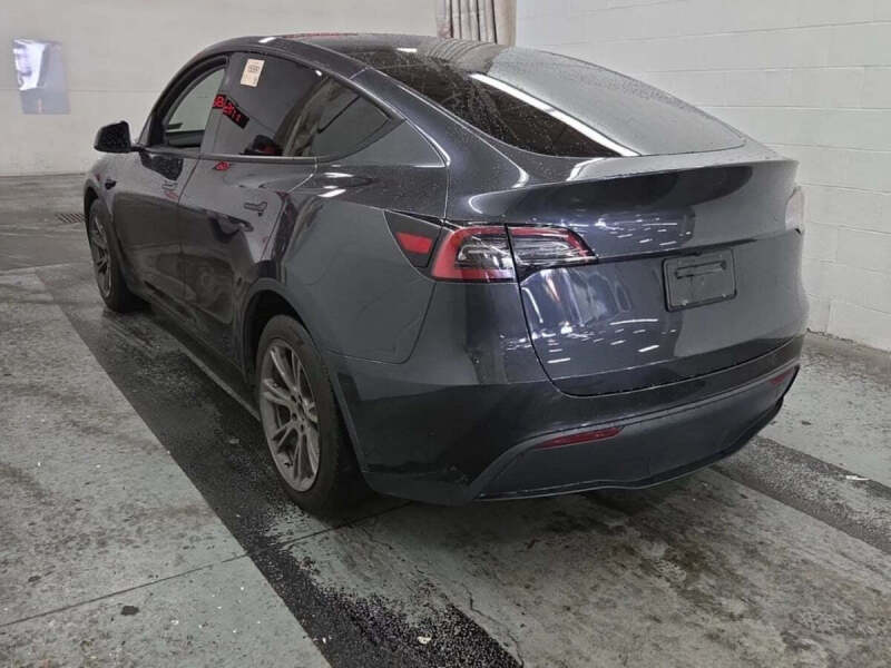 2025 Tesla Model Y Long Range