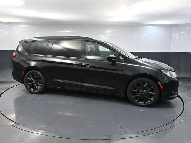 2019 Chrysler Pacifica Touring L Plus