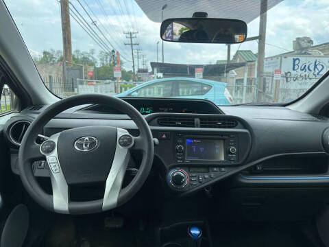 2013 Toyota Prius c