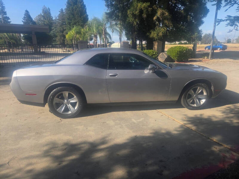2017 Dodge Challenger SXT