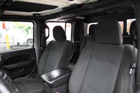 2020 Jeep Gladiator Sport