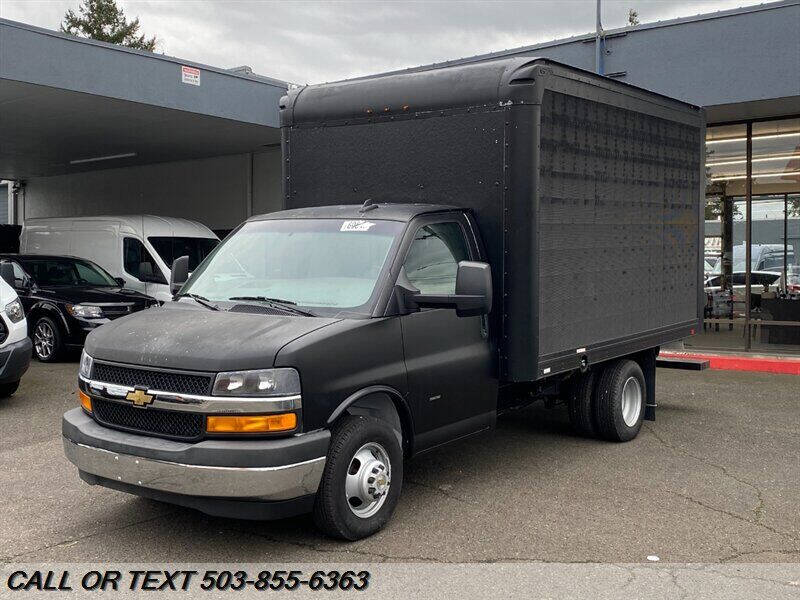 2019 chevrolet express cutaway