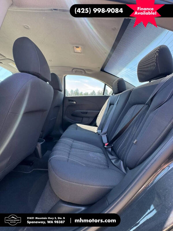 2017 Chevrolet Sonic LT Auto
