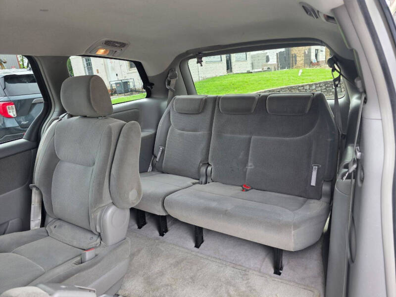 2005 Toyota Sienna CE 7 Passenger