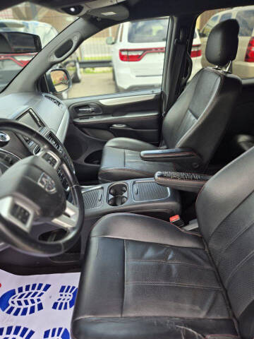 2014 Dodge Grand Caravan R/T