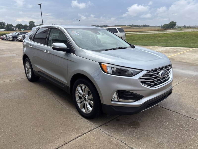 2024 Ford Edge Titanium
