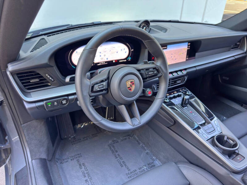 2025 Porsche 911 Carrera