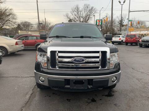 2012 Ford F-150 for sale at DTH FINANCE LLC in Toledo OH