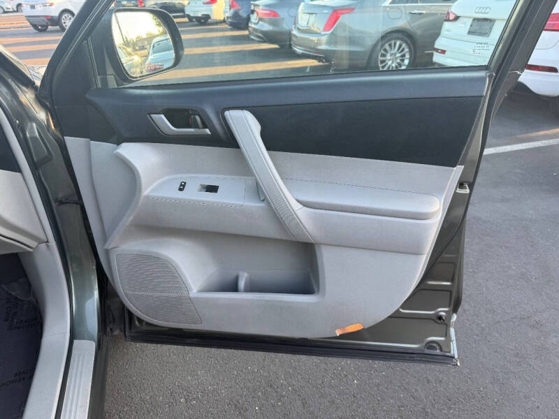 2012 Toyota Highlander