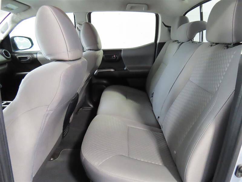 2022 Toyota Tacoma SR5 V6