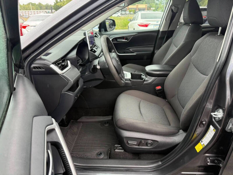 2023 Toyota RAV4 Hybrid XLE