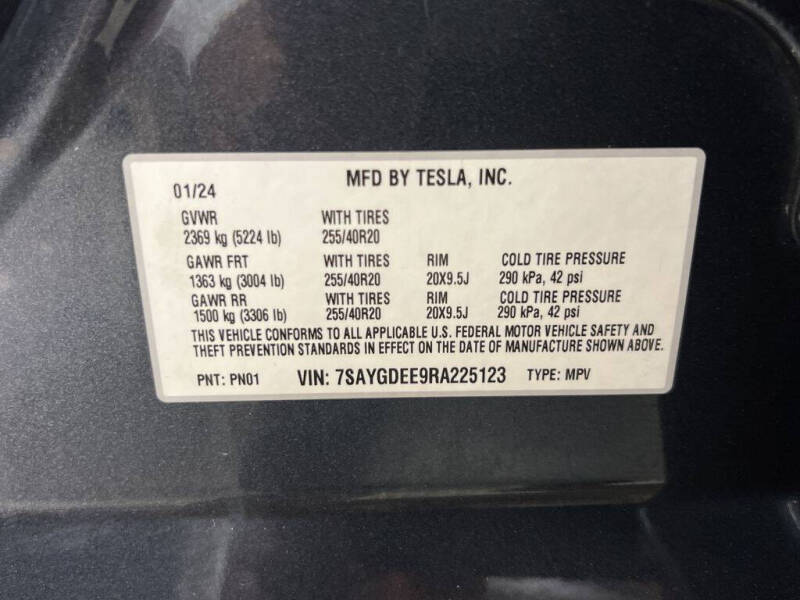 2024 Tesla Model Y Long Range