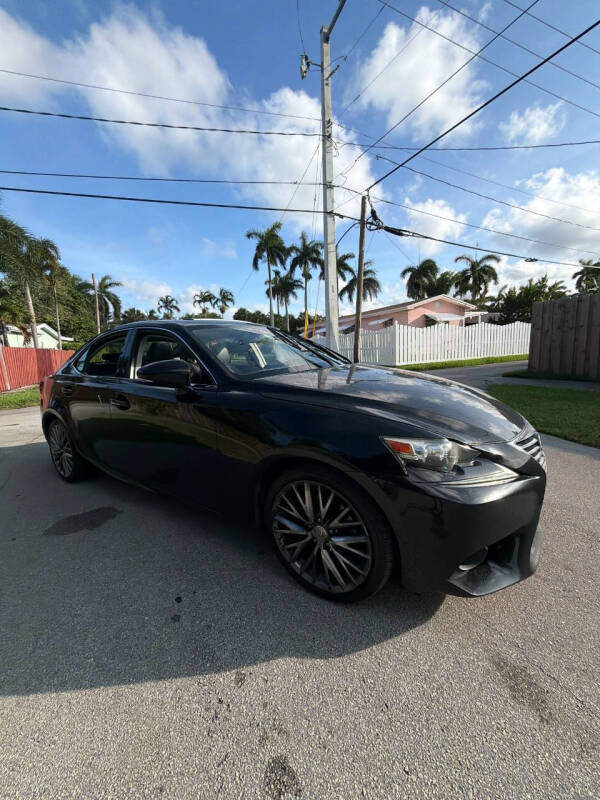 2015 Lexus IS 250 Crafted Line
