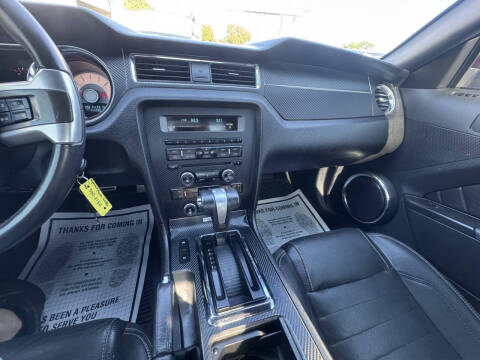 2011 Ford Mustang V6 Premium
