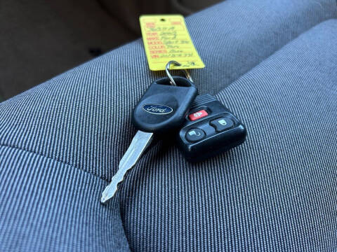 2002 Ford Explorer Sport Trac Value