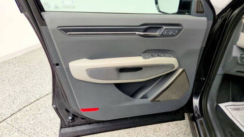 2024 Kia EV9 Land