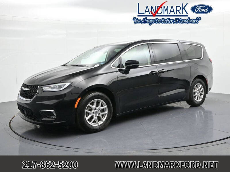 2024 Chrysler Pacifica Touring L