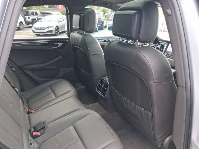 2017 Porsche Macan