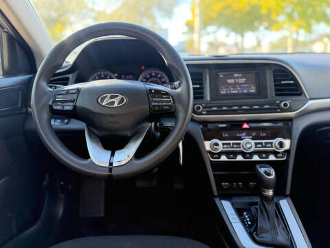 2020 Hyundai Elantra