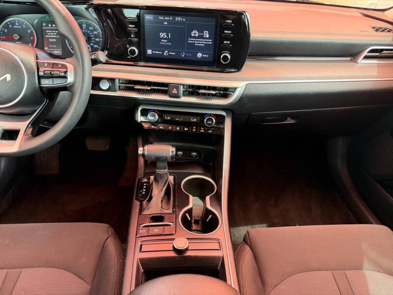 2022 Kia K5