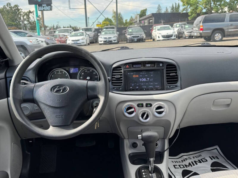 2010 Hyundai Accent GLS