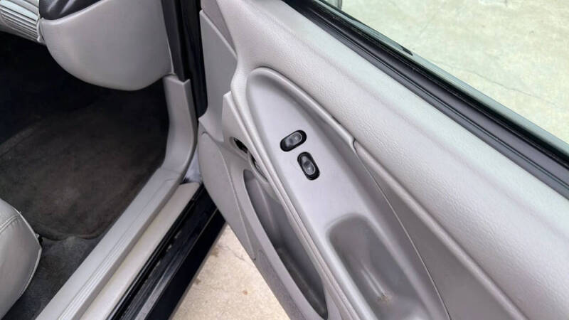 2000 Ford Mustang GT