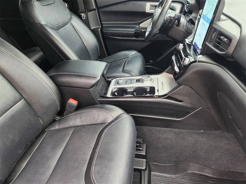 2023 Ford Explorer ST